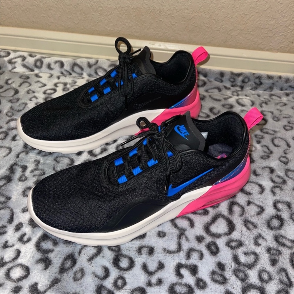 Nike Air Max Motion 2 Size 11